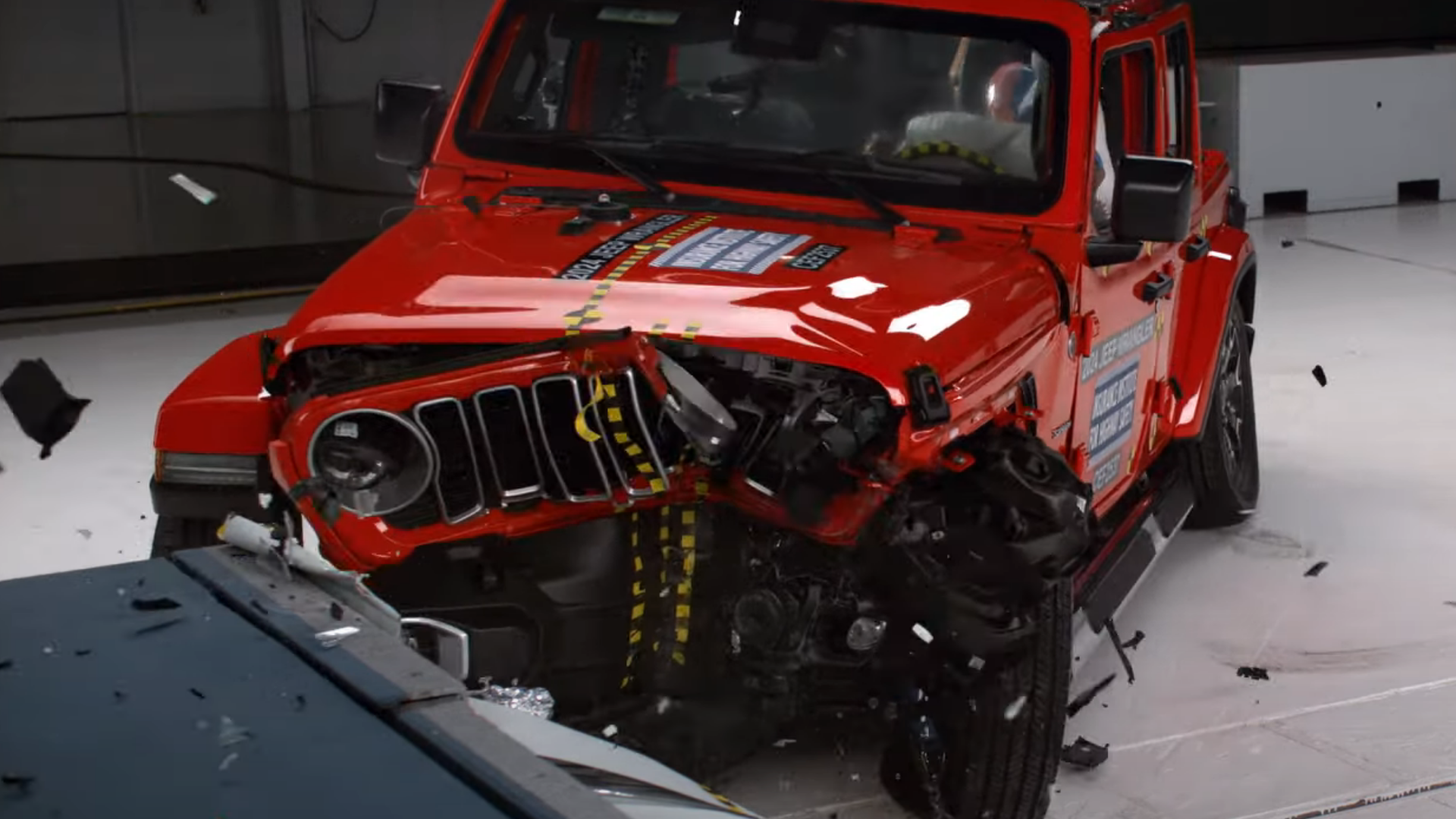 IIHS 2024 Jeep Wrangler 4-Door Crash Test (2)
