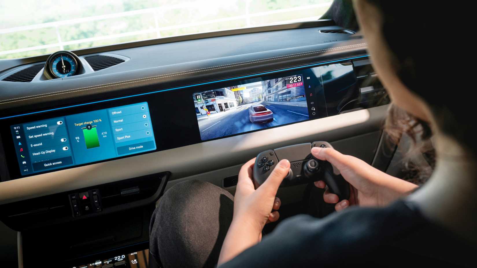 l1150825_v2-1 2026 Porsche Macan Electric in car gaming