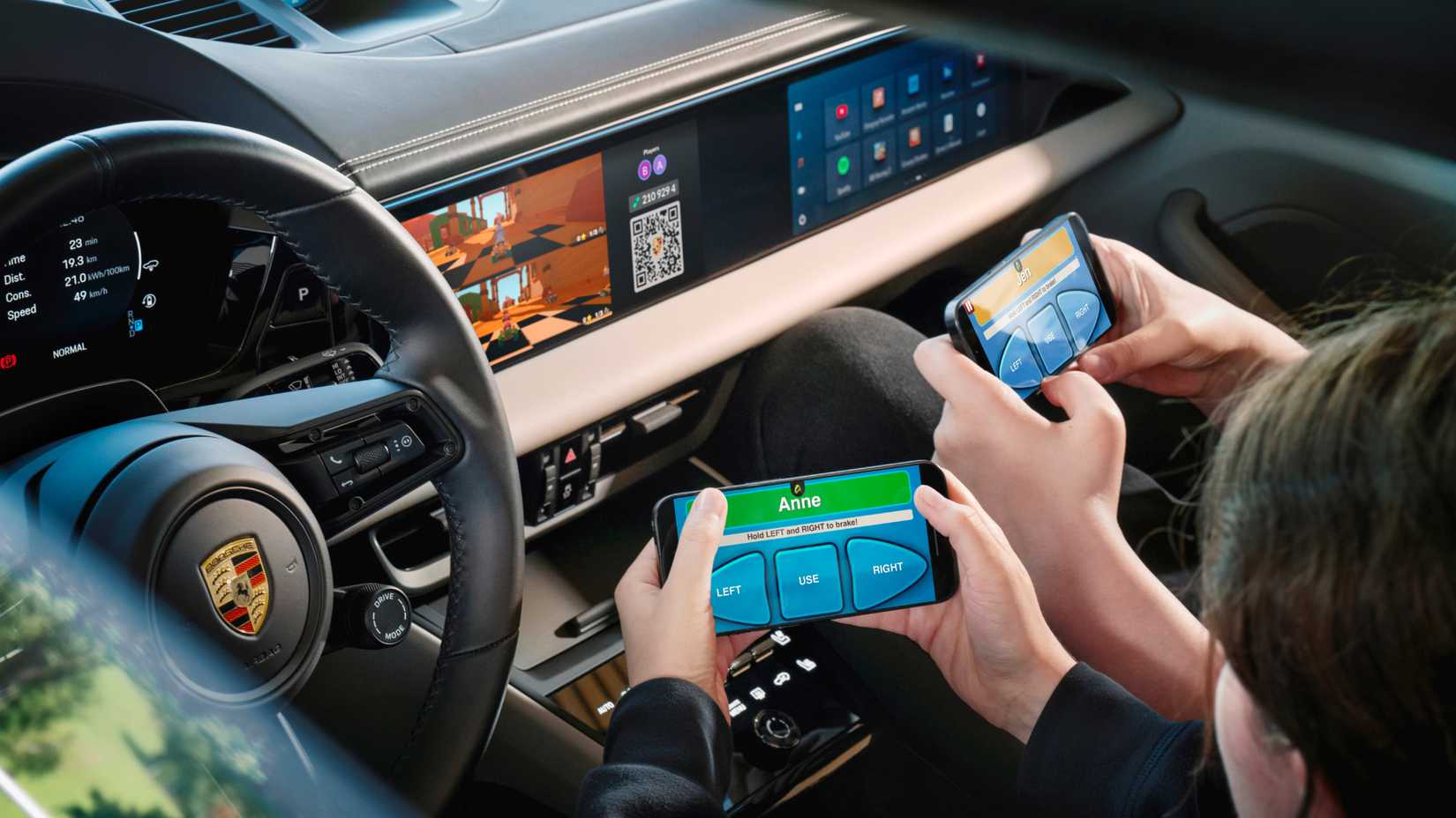 l1150992_v2-1 2026 Porsche Macan Electric in car gaming