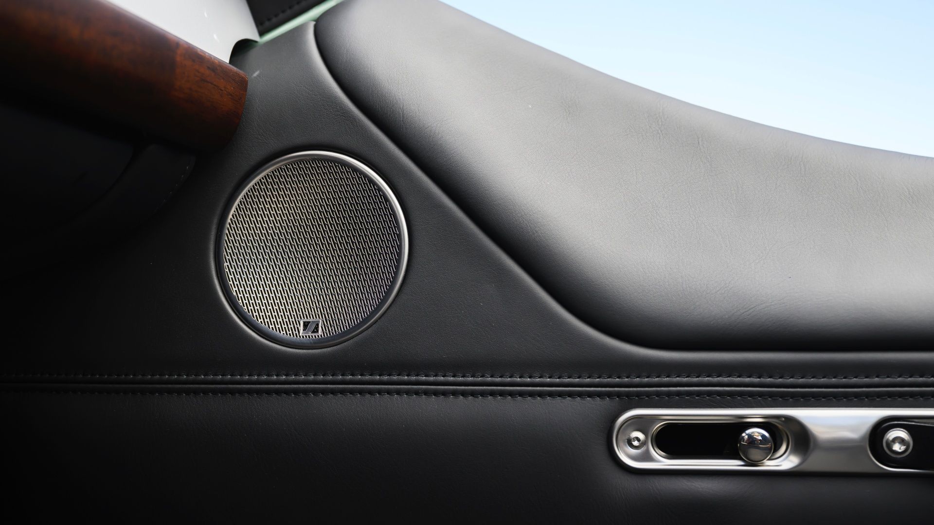 Morgan Plus Four speaker
