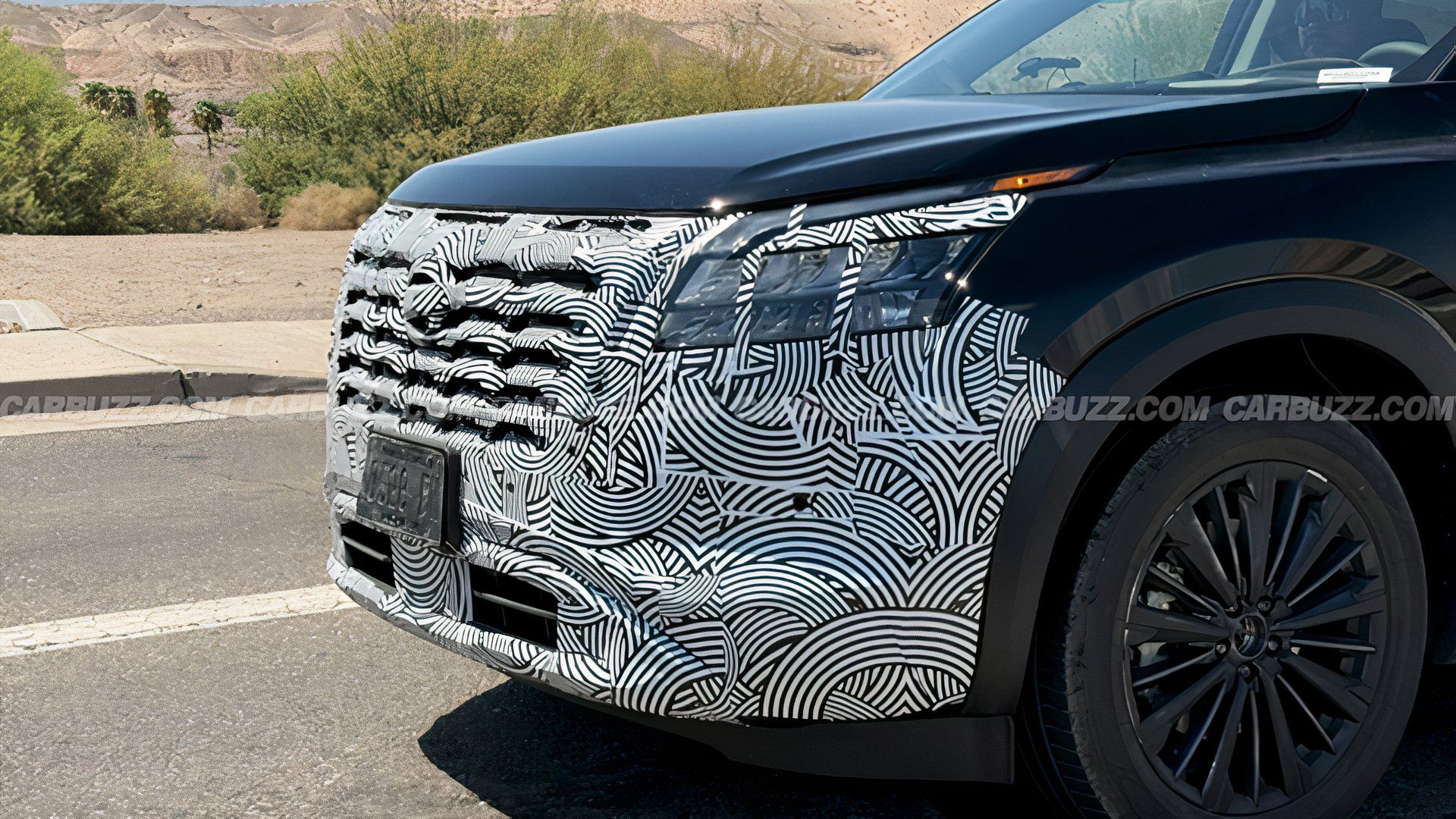 Nissan Pathfinder Facelift Spy Shot