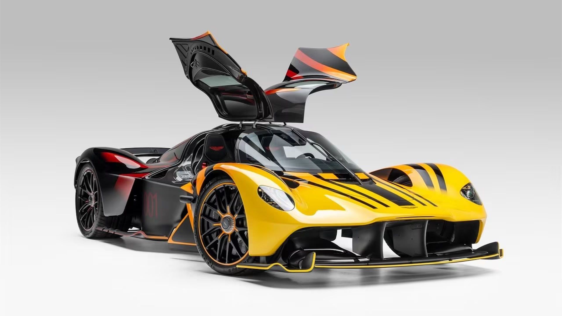One-Off Aston Martin Valkyrie For Sale 03
