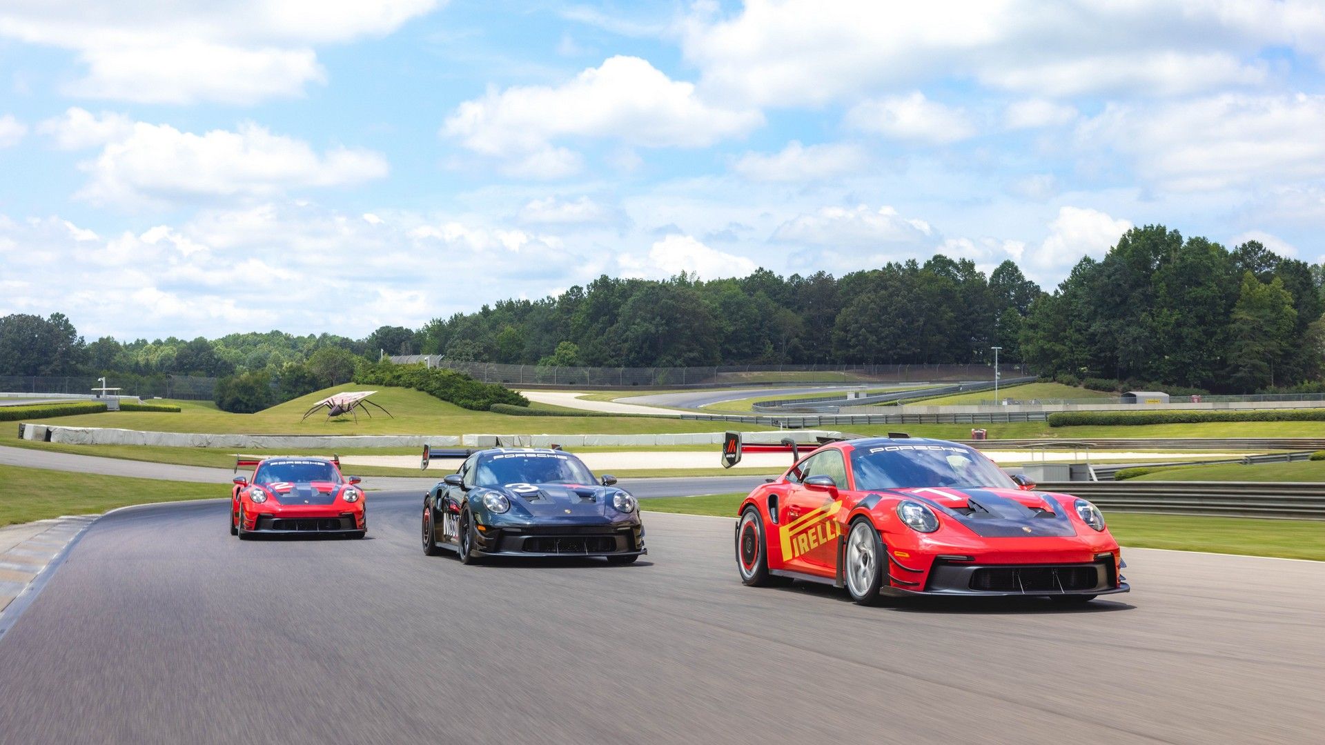 porsche-911-gt3-rs-manthey-kit-at-porsche-track-experience Porsche 911 GT3 RS Manthey Kit at Porsche Track Experience