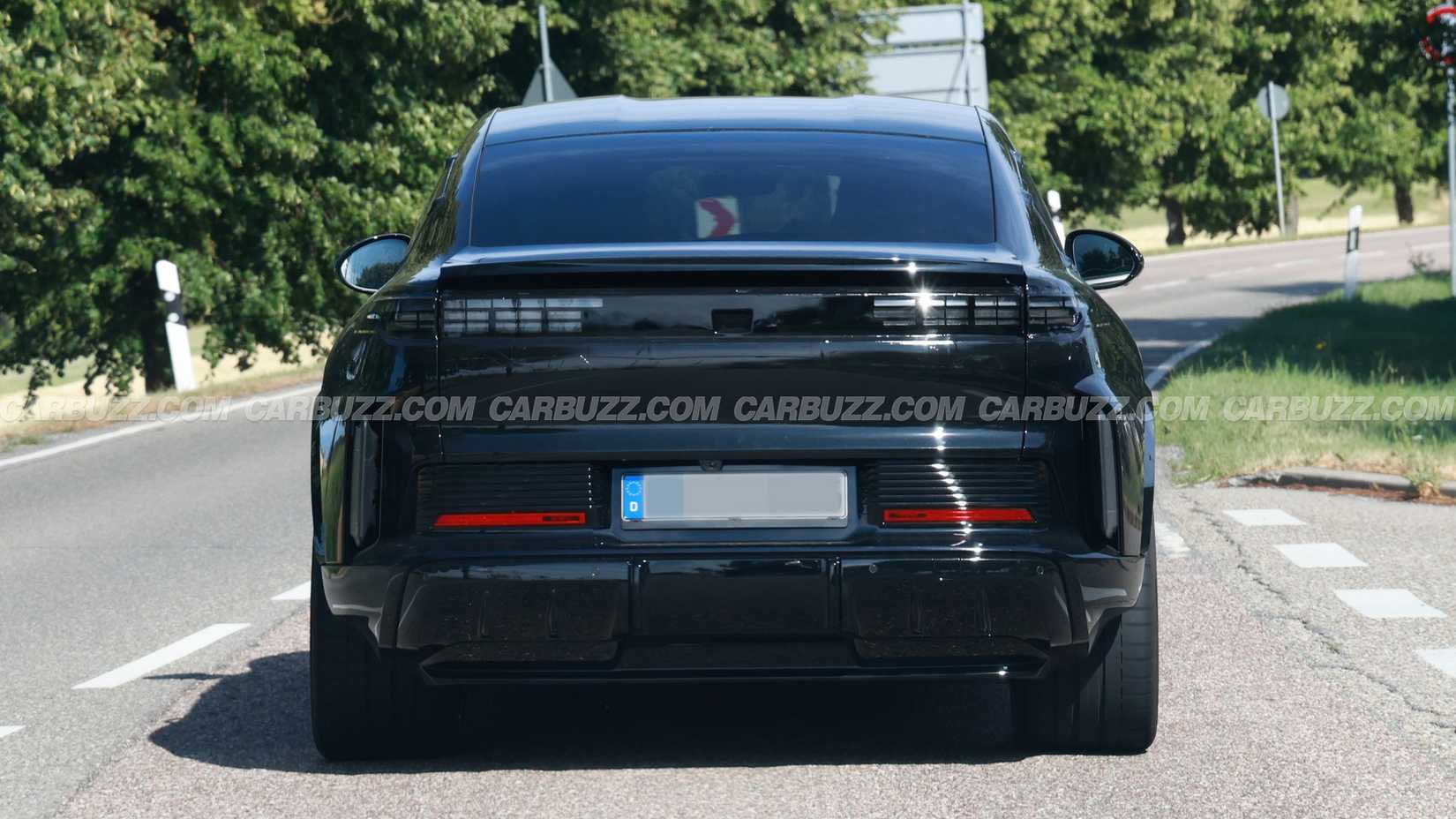 Porsche Cayenne Coupe EV 16