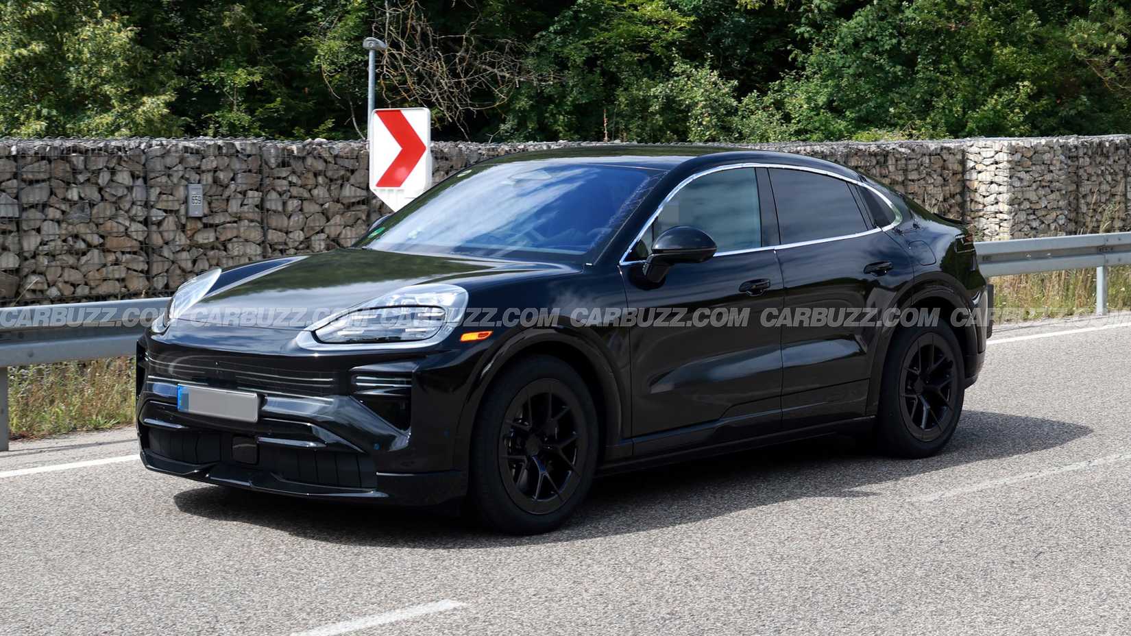 Porsche Cayenne Coupe EV 5