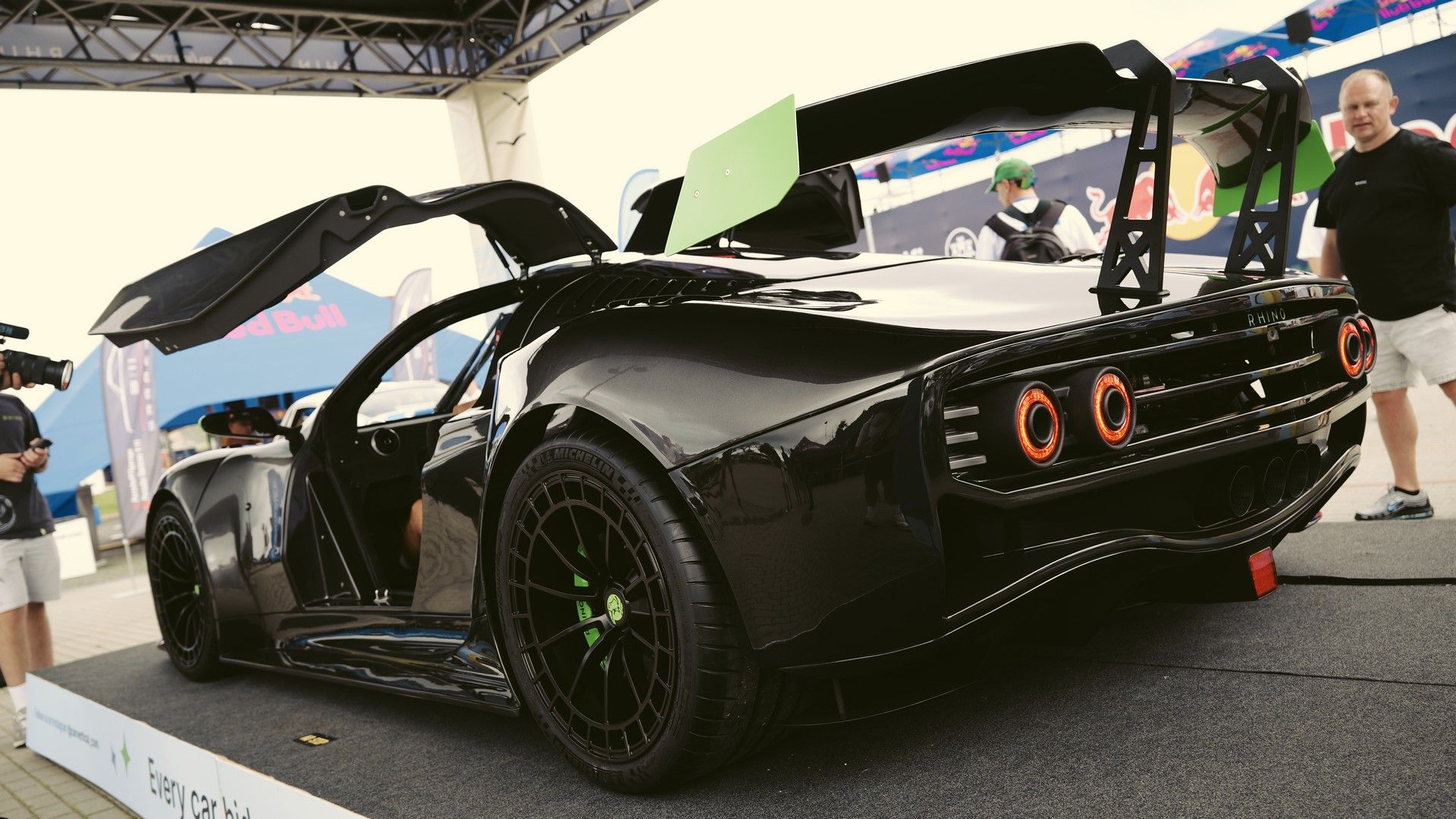 Rhino Racing RR01 (14)