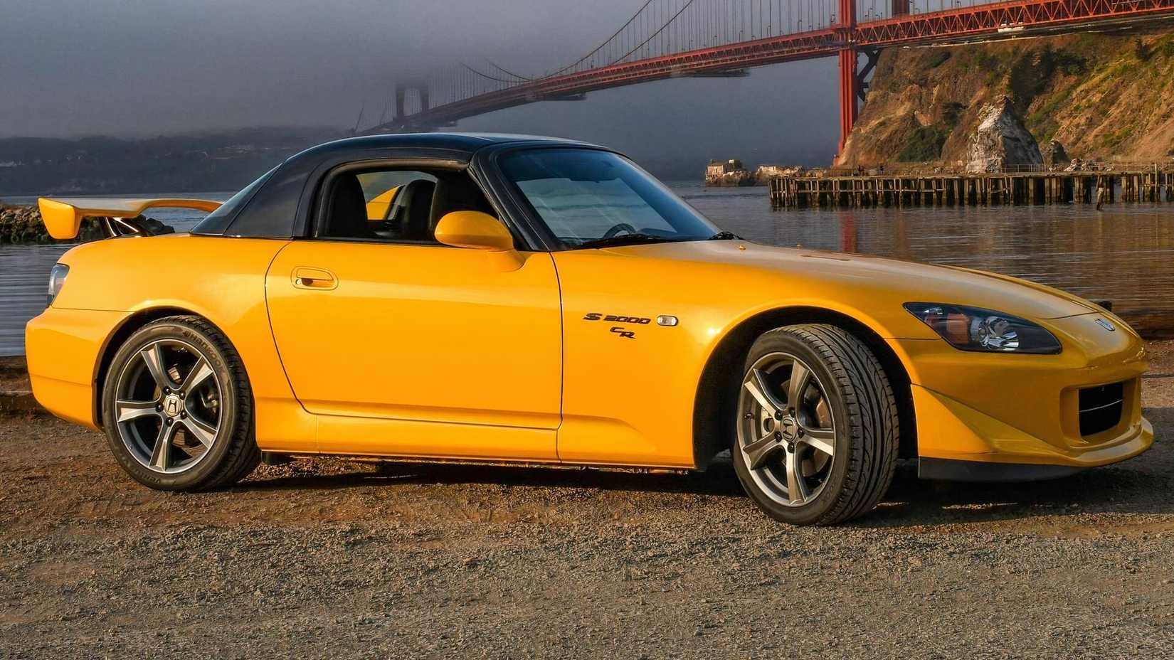 Honda S2000 CR side