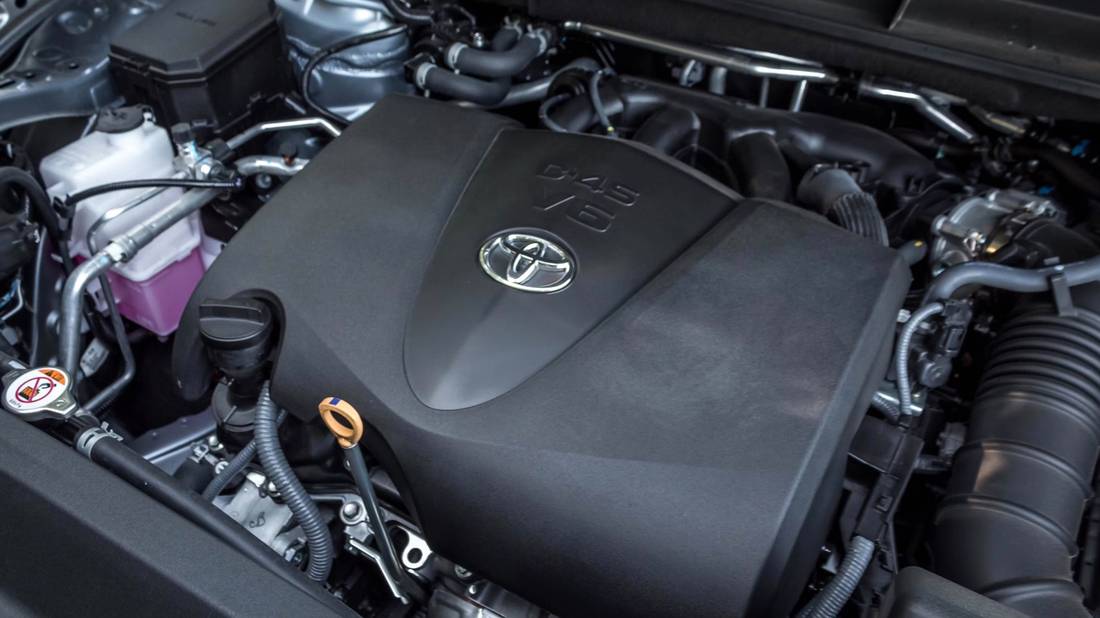 Toyota V6 engine