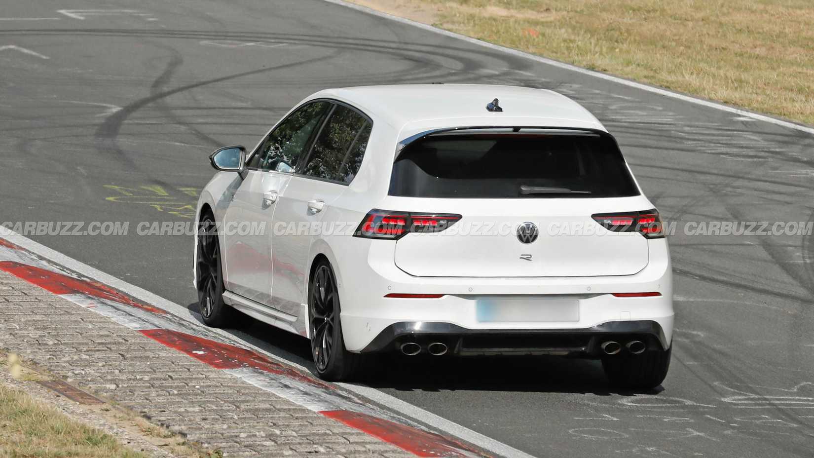 Volkswagen Golf R Prototype (1)-1