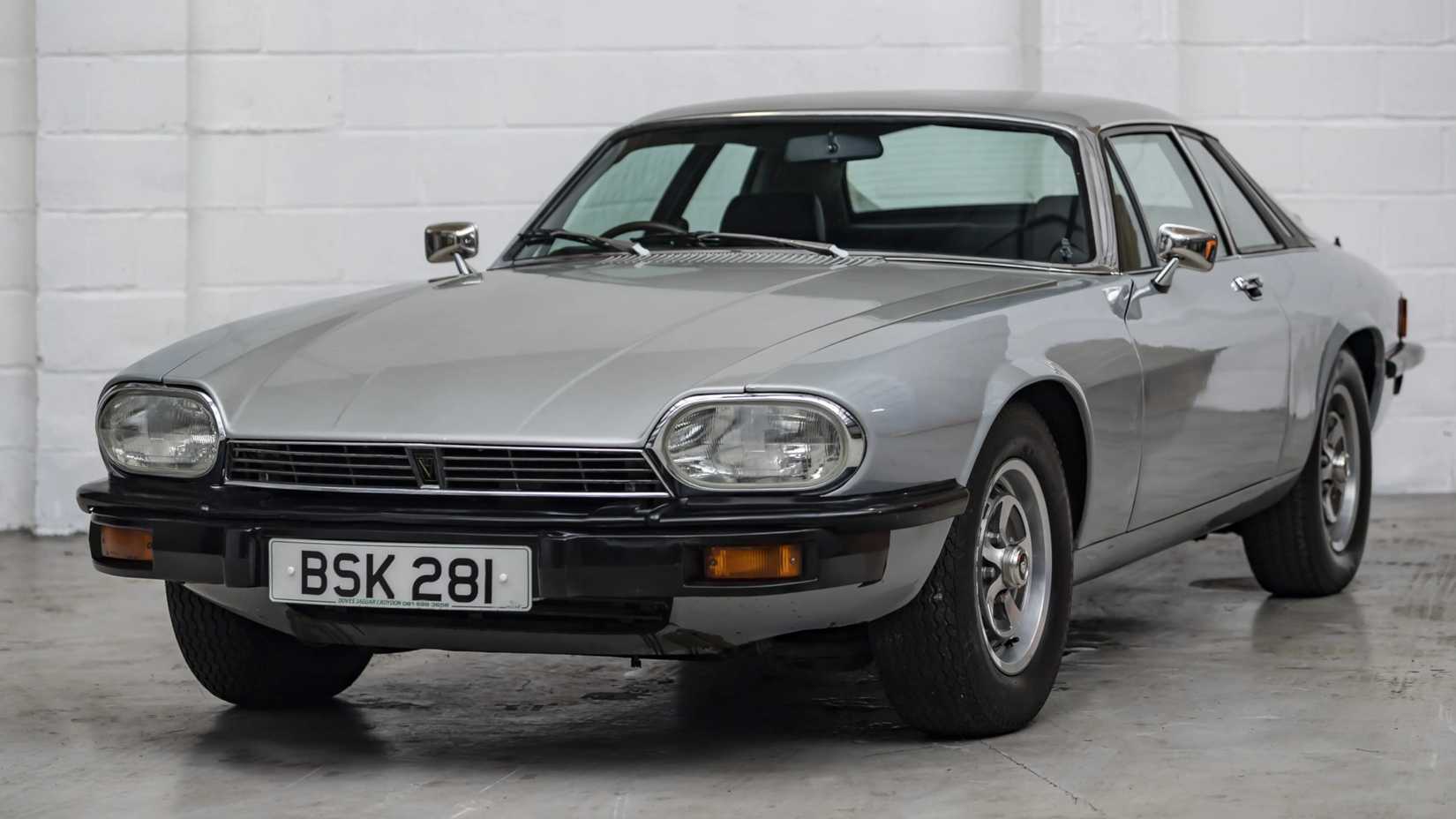 1975 Jaguar XJS(1)