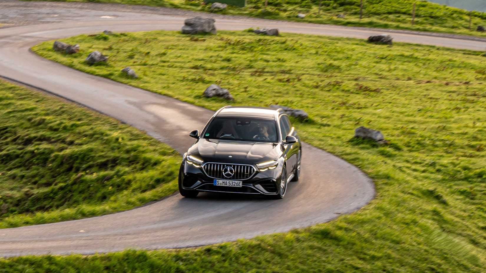 2026 Mercedes-AMG E 53 Hybrid Wagon Euro (9)