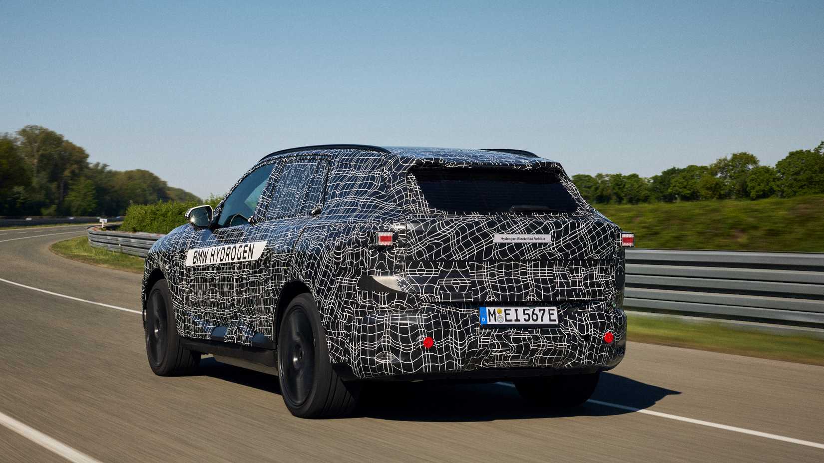 2028 BMW iX5 Hydrogen teaser rolling rear