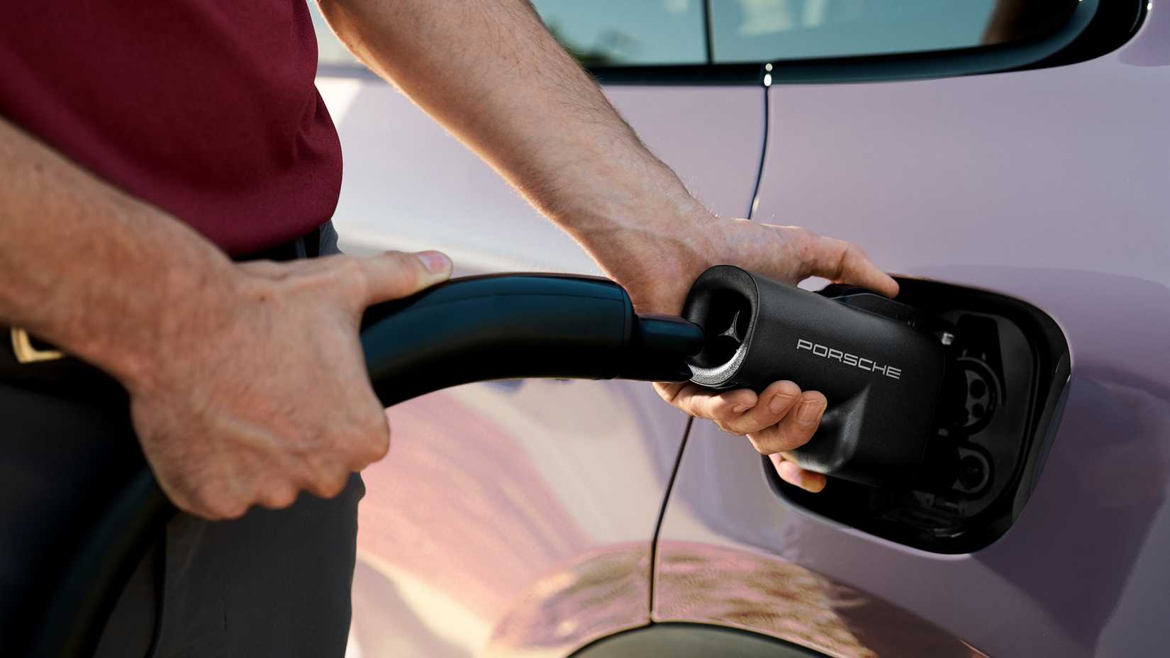 Porsche NACS Charging Adapter (5)