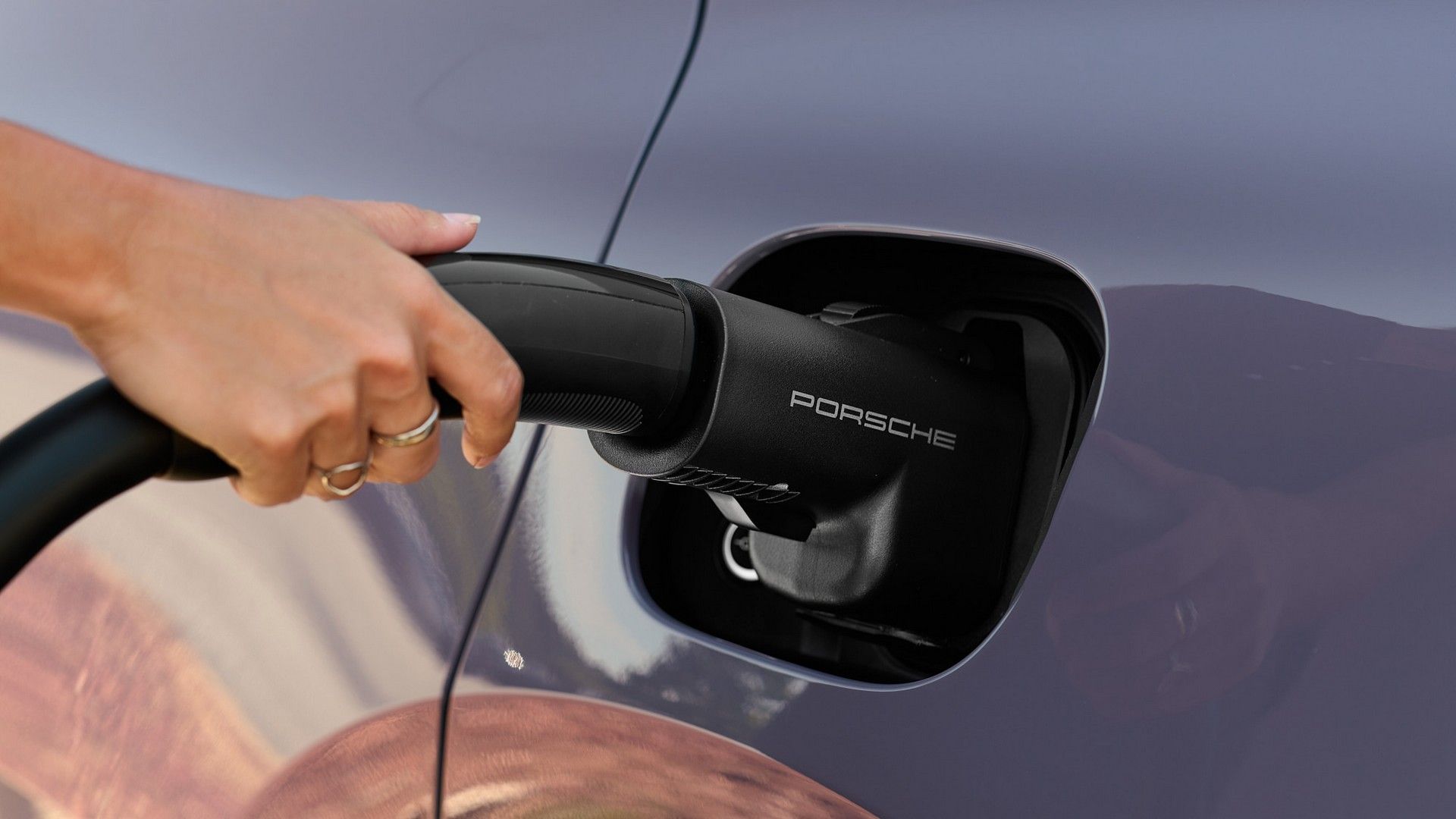 Porsche NACS Charging Adapter (6)