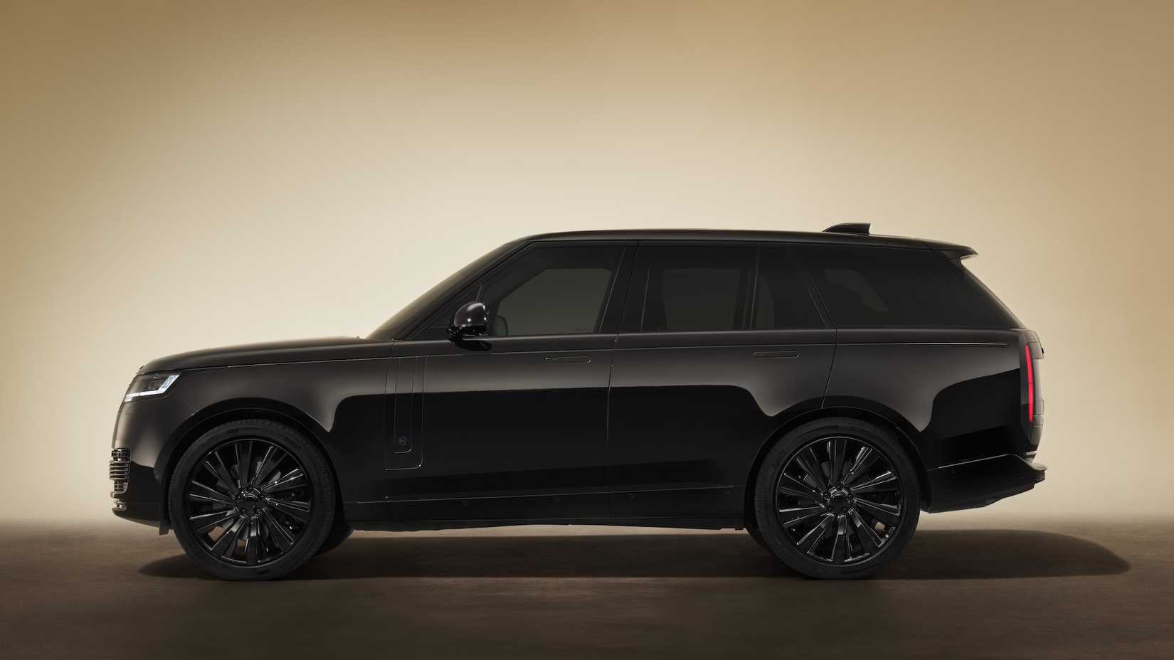 2025 Range Rover SV Black