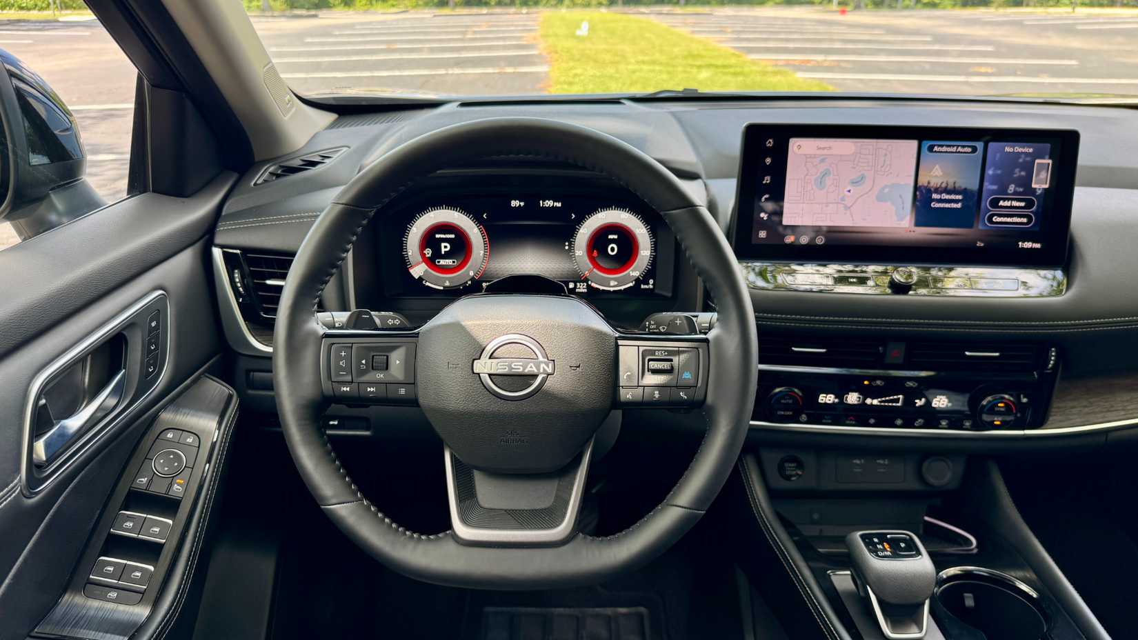2025-nissan-rogue14 2025 Nissan Rogue steering wheel